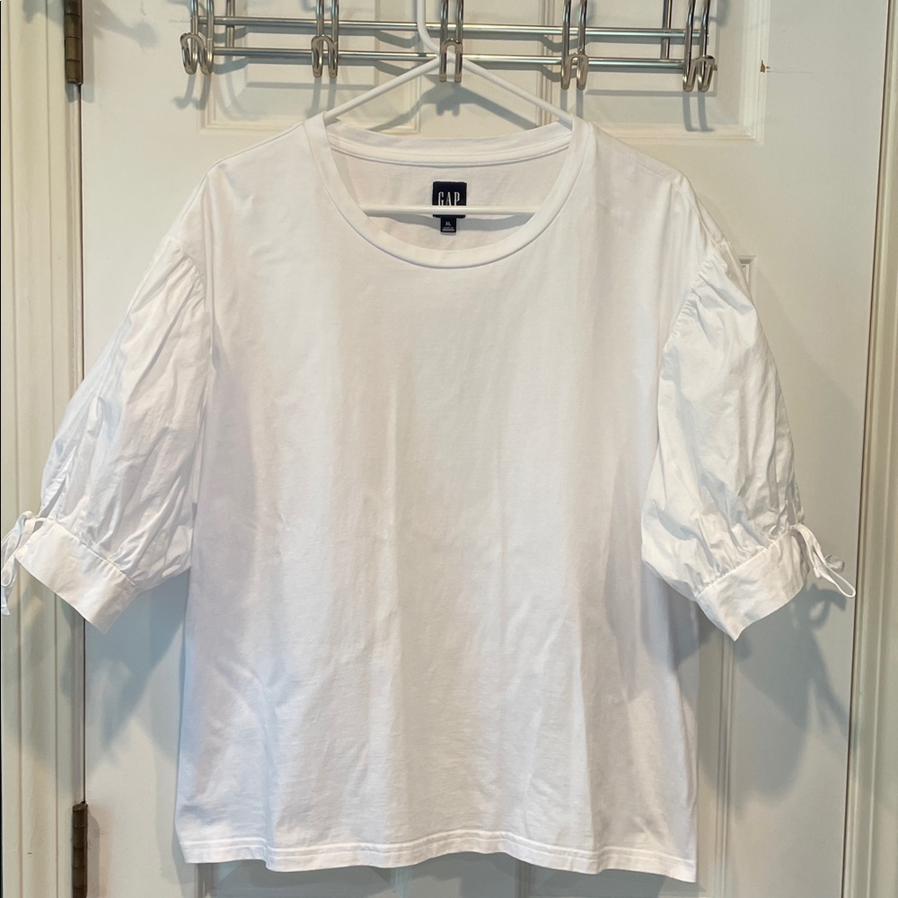 GAP Classic White Puff Sleeve Top